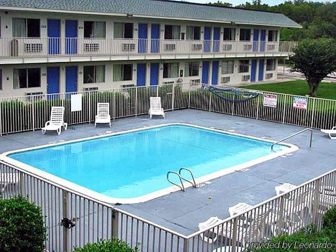 Motel 6-Clute, Tx Εξωτερικό φωτογραφία